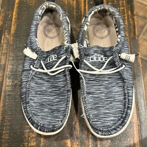 Wally hey dude size 6